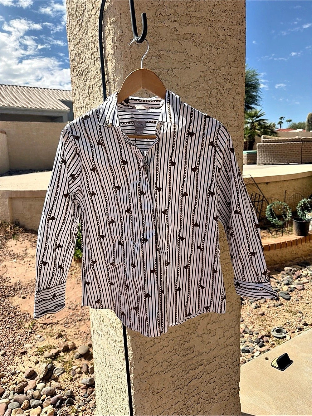 Chico's Striped Cotton Button Down in White & Black Like New size 1 ee euc